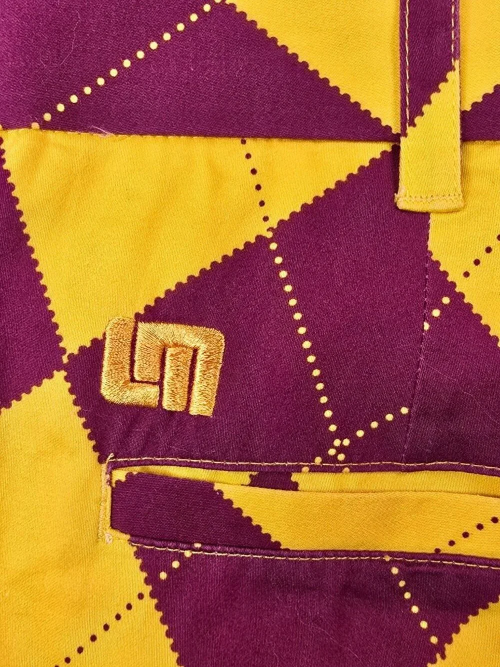 Loudmouth Golf Pants Maroon & Yellow Argyle Pattern 34x32 Cotton Blend Mens